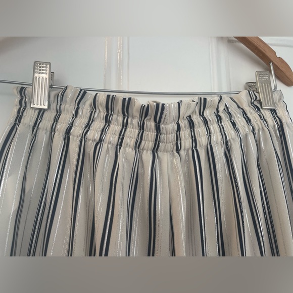 NWOT Zara Metallic Stripped High Waisted Wide Leg Cropped Trousers - XS - Picture 9 of 13